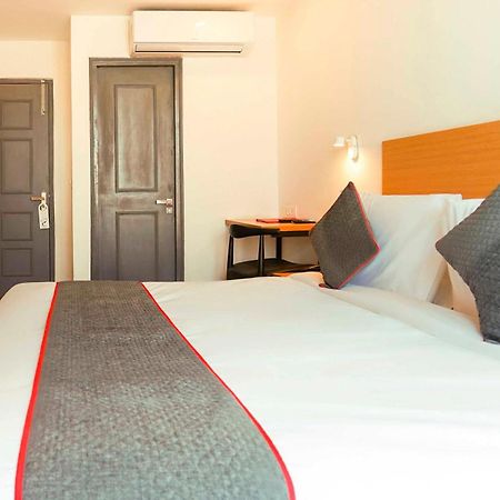 Super Townhouse O Hotel Aditya Residency Near Parthala Over Bridge Sector 121 Noida Indirapuram Extérieur photo