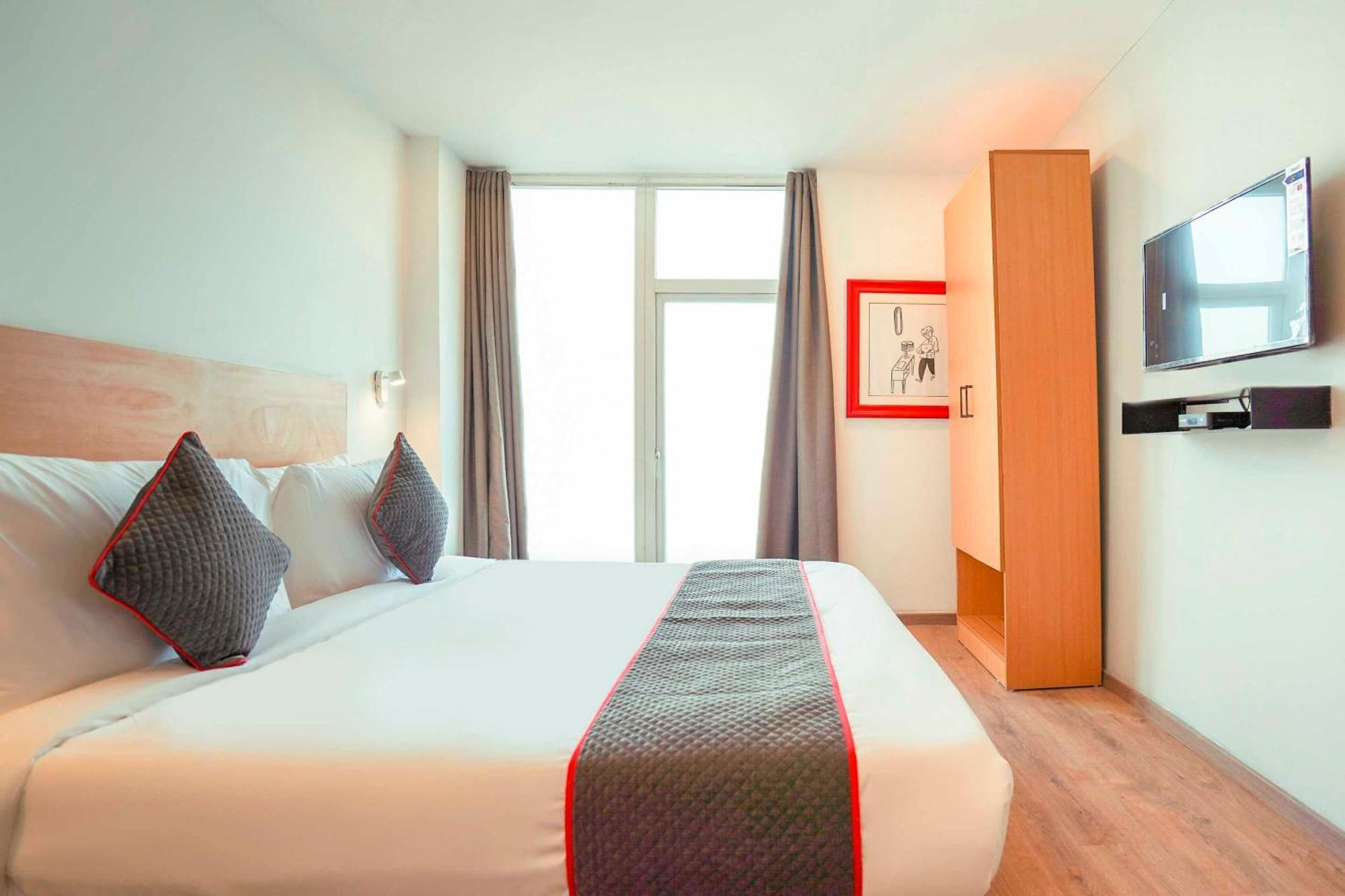 Super Townhouse O Hotel Aditya Residency Near Parthala Over Bridge Sector 121 Noida Indirapuram Extérieur photo