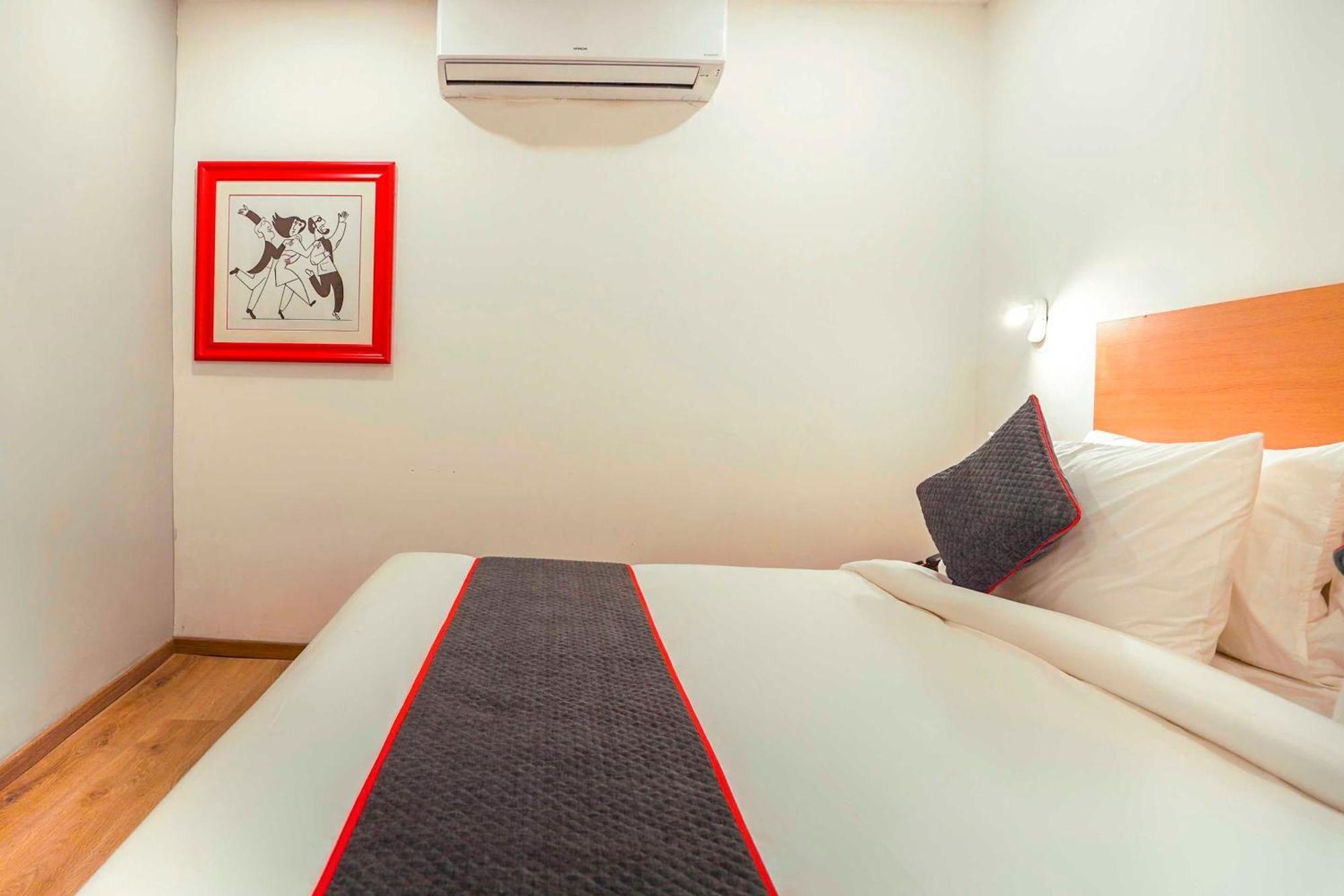 Super Townhouse O Hotel Aditya Residency Near Parthala Over Bridge Sector 121 Noida Indirapuram Extérieur photo